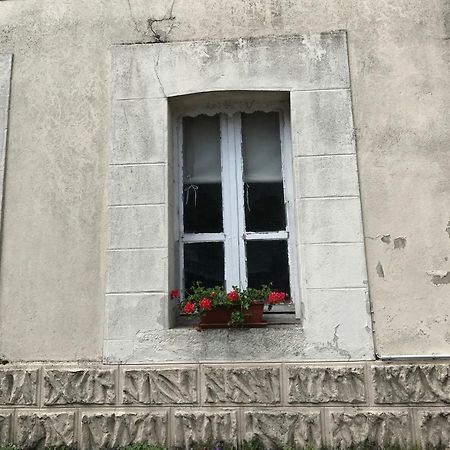 Le Petit Logement Appartamento Pre-en-Pail-Saint-Samson Esterno foto