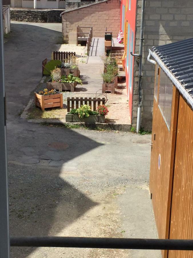 Le Petit Logement Appartamento Pre-en-Pail-Saint-Samson Esterno foto